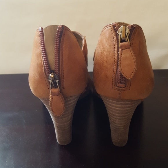 6.5 leather perforated sandal - Picture 4 of 5